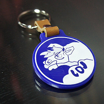 壓克力皮繩鑰匙圈(正刻)